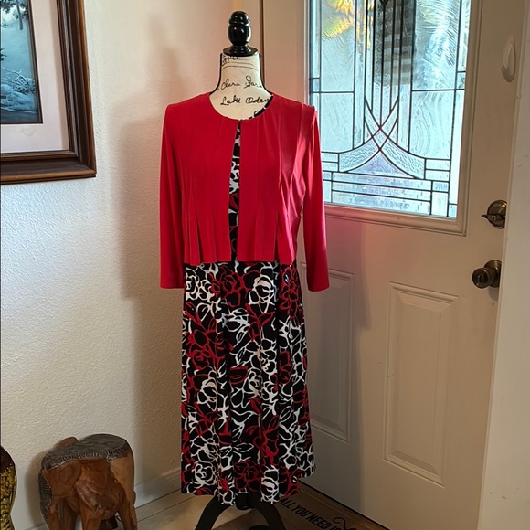 Danny & Nicole-Red and Black Floral Dress with Jacket, Sz Med, Only worn once - Picture 2 of 5